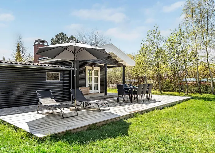 4 Bedroom Awesome In